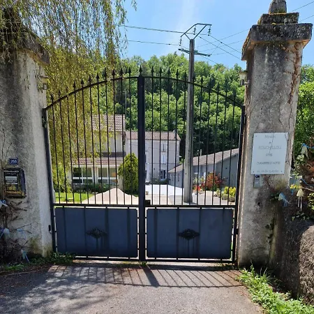 Moulin De Rouchillou Bed & Breakfast *